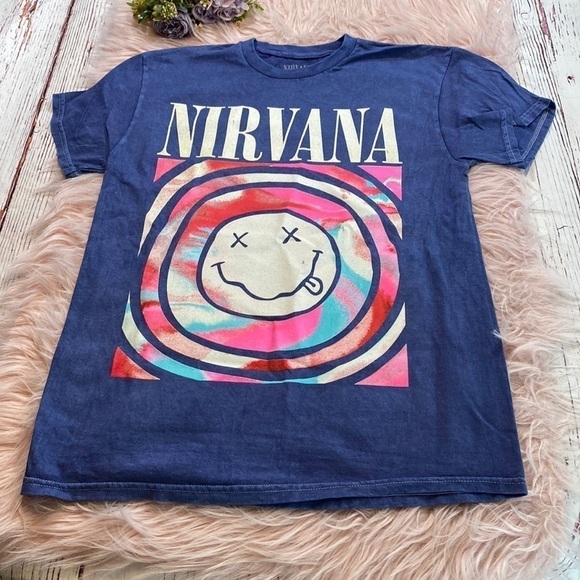 NWOT Nirvana Smiley Swirl Blue Unisex Short Sleeve Tee sz M - Picture 1 of 10